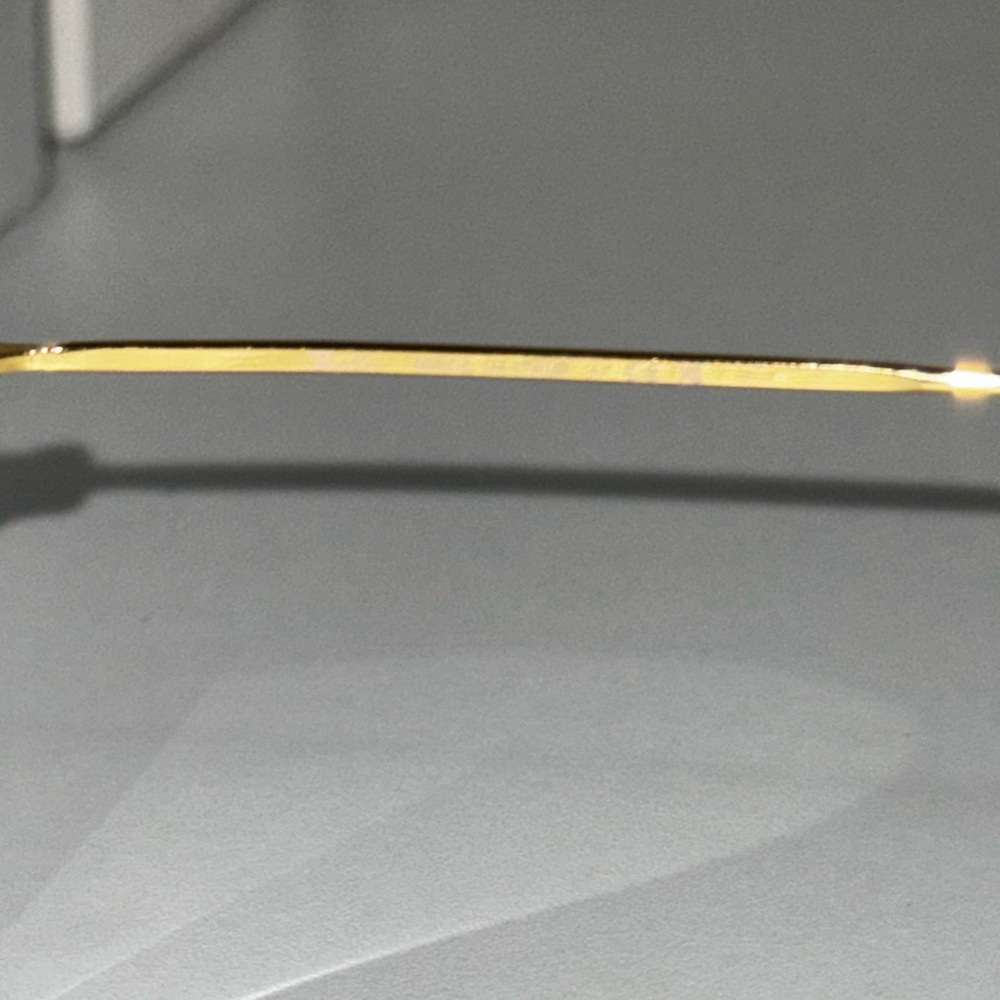 Ray-Ban Gold Frame Sunglasses with Dark Lenses - Picture 7 of 9